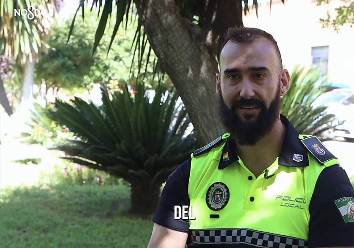 Imagen del policía local del Sevilla Alejandro