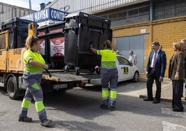 Lipasam inicia la recogida de residuos 'puerta a puerta' en el polígono industrial Navisa de Sevilla