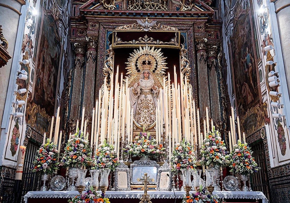 La Virgen del Rocío en sus cultos