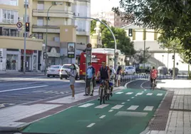 Multas en el carril bici de Sevilla: estas son las infracciones que persigue la Policía Local