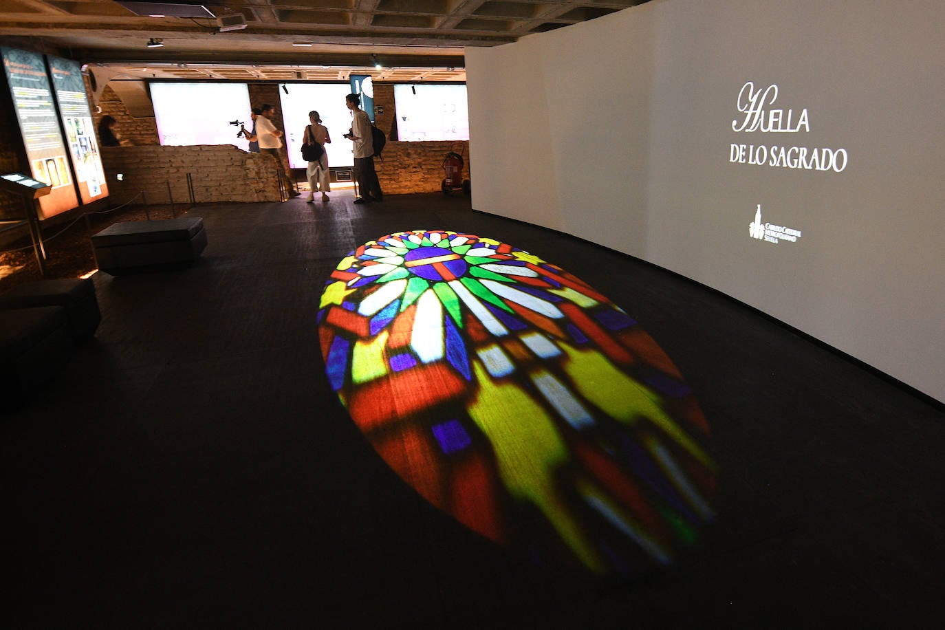 Descubriendo la historia de la iglesia del Salvador de Sevilla a través de &#039;La huella de lo sagrado&#039;