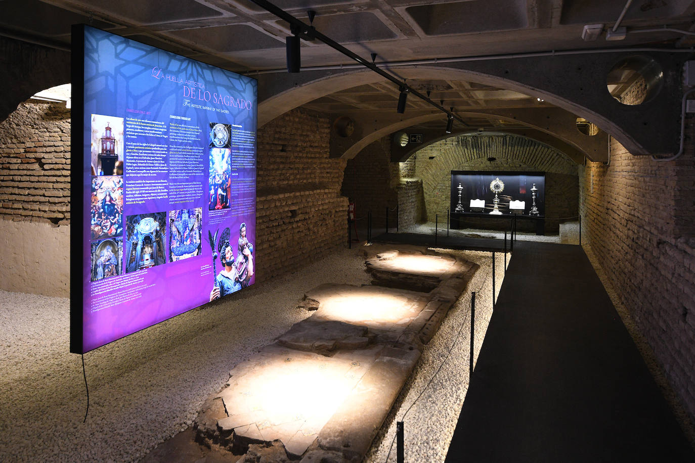 Descubriendo la historia de la iglesia del Salvador de Sevilla a través de &#039;La huella de lo sagrado&#039;