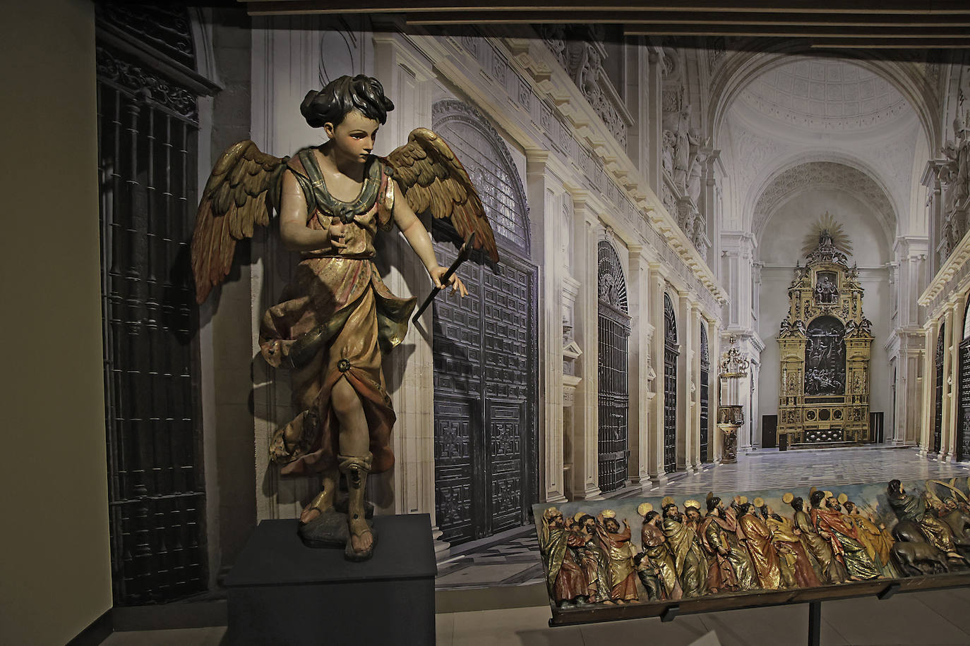 La exposición 'Splendor Lapidis. Trabajos de restauración en la Iglesia del Sagrario de la Catedral de Sevilla 2019–2023', en la Fundación Cajasol de Sevilla
