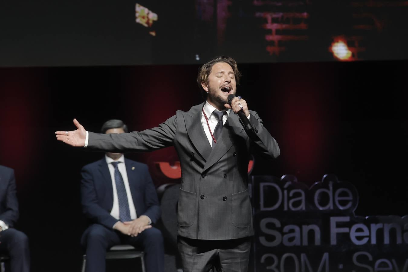 Fibes acogió este jueves las entregas de las Medallas de la Ciudad de Sevilla 2024