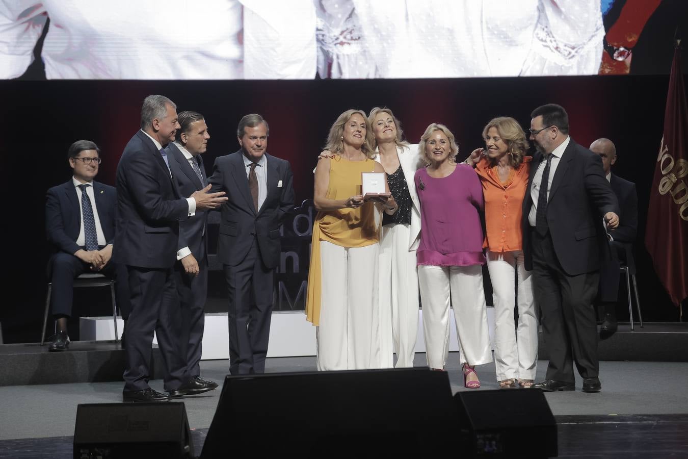 Fibes acogió este jueves las entregas de las Medallas de la Ciudad de Sevilla 2024