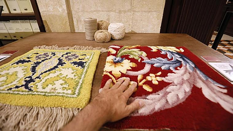 La Real Fábrica de Tapices y el Archivo General de Indias muestran en una exposición en Sevilla documentos inéditos de su pasado común