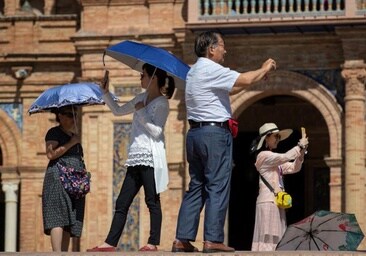 Turistas asiáticos en Sevilla