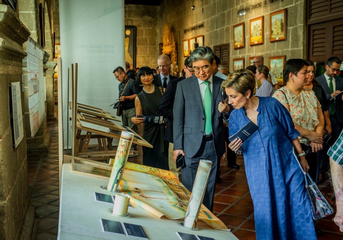 Un momento de la inauguración de la muestra en el Museo San Agustín de Manila