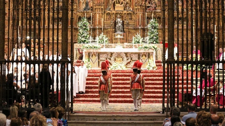 Los Seises durante la primera jornada de la Octava del Corpus Christi de 2024