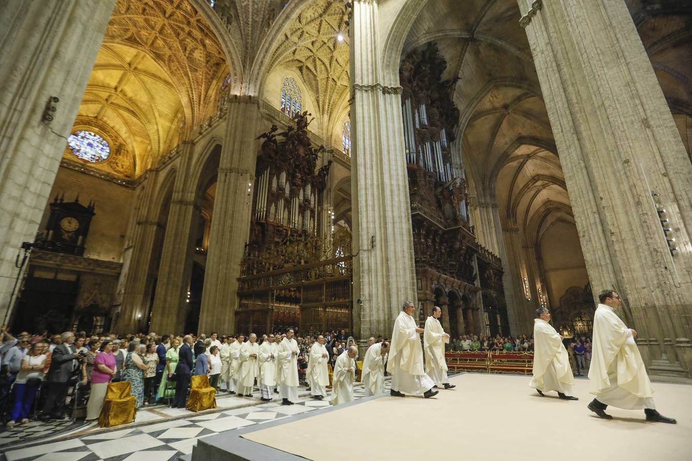 Ordenación de cuatro presbíteros en la Catedral 