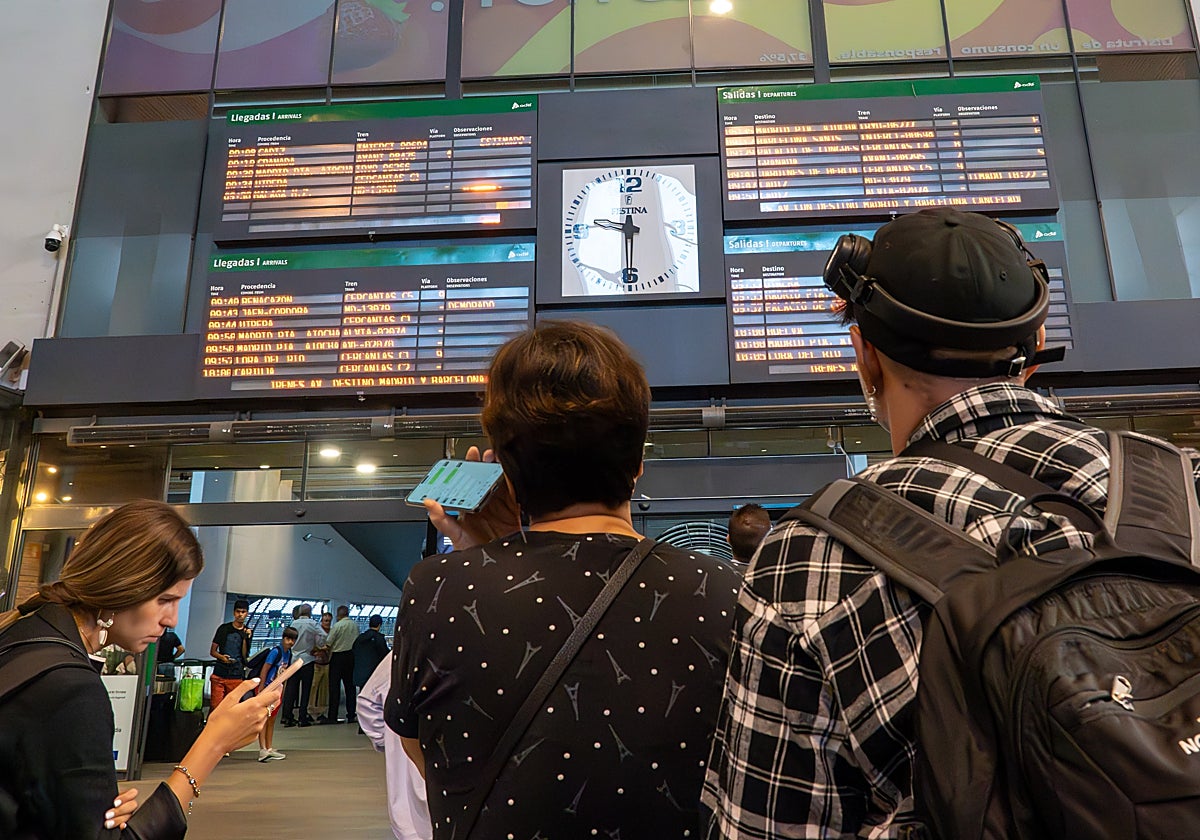 Pantallas de información en Santa Justa