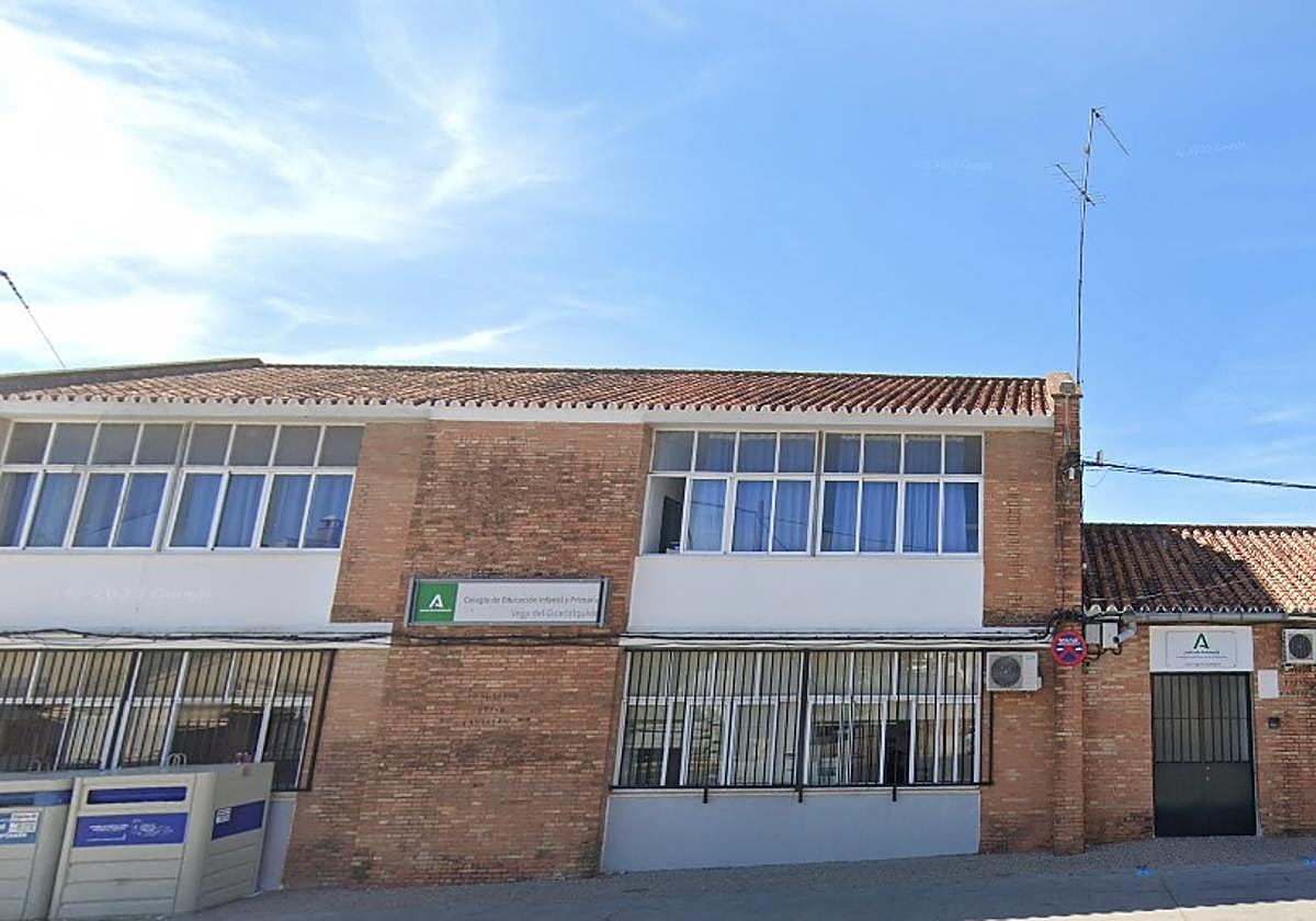 Fachada del CEIP Vega del Guadalquivir de Peñaflor