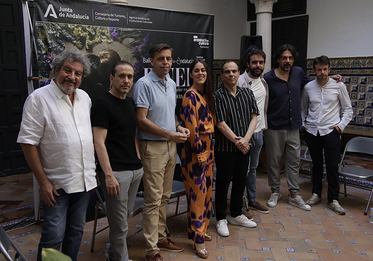 Juan Cornejo, el bailaor Alfonso Losa, el director del IAF, Cristóbal Ortega, la directora del Ballet Flamenco, Patricia Guerrero, el dramaturgo Alberto Conejero, los músicos Dani de Morón y Agustín Diassera y el compositor y director de orquesta, Manuel Busto