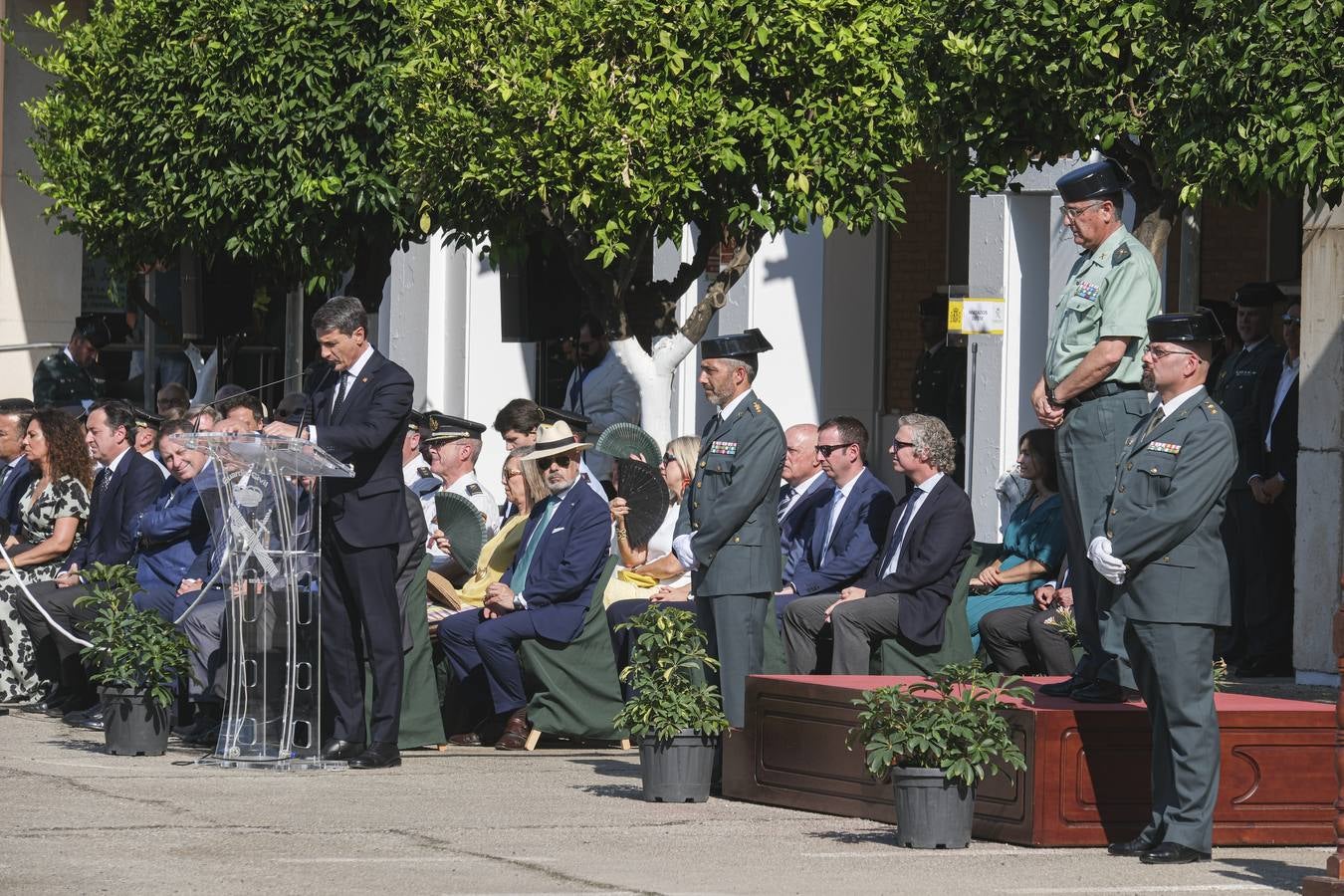 Toma de posesión del nuevo coronel jefe de la Guardia Civil