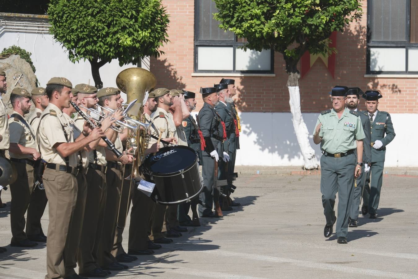 Toma de posesión del nuevo coronel jefe de la Guardia Civil