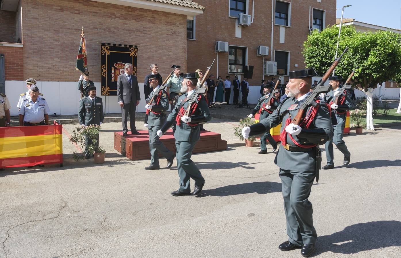 Toma de posesión del nuevo coronel jefe de la Guardia Civil