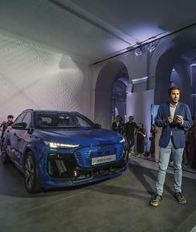 Imagen secundaria 2 - La presentación del nuevo Audi Q6 e-tron contó con gran expectación