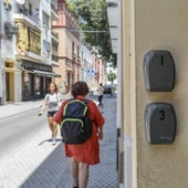 El PSOE propone ahora rebajar el límite de viviendas turísticas del 10 al 2,5 por ciento en toda Sevilla
