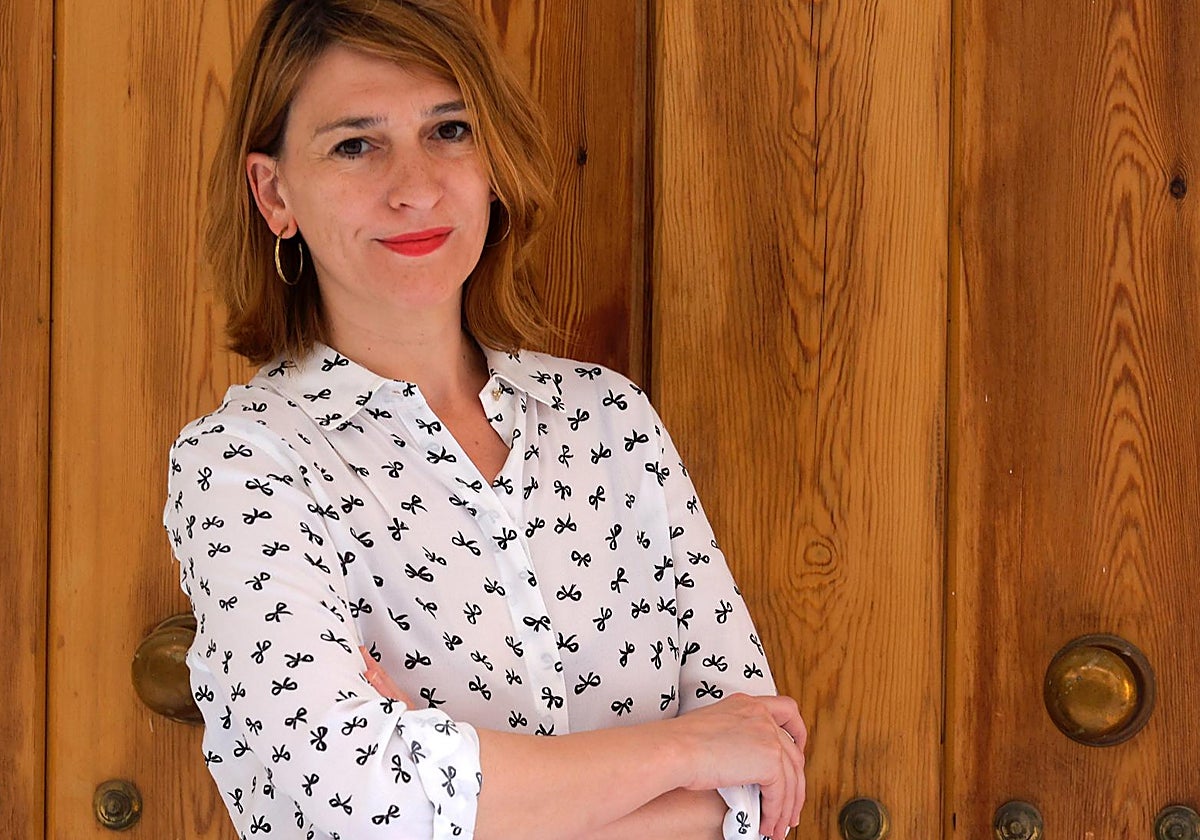 Lidia Sánchez Sáez, ayer, en la Plaza Pozo Santo, en el Centro de Sevilla