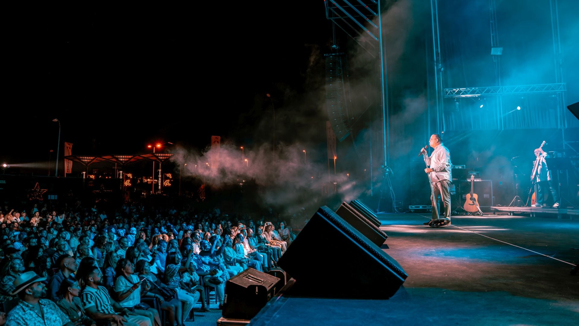 Gilberto Santa Rosa llena de salsa el Tío Pepe Festival, en imágenes