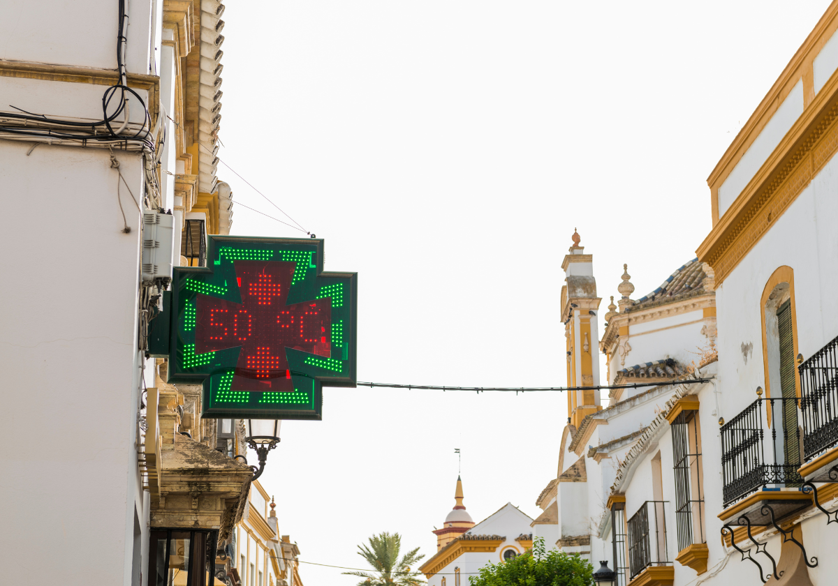 Termómetro de Sevilla marcando 50 grados