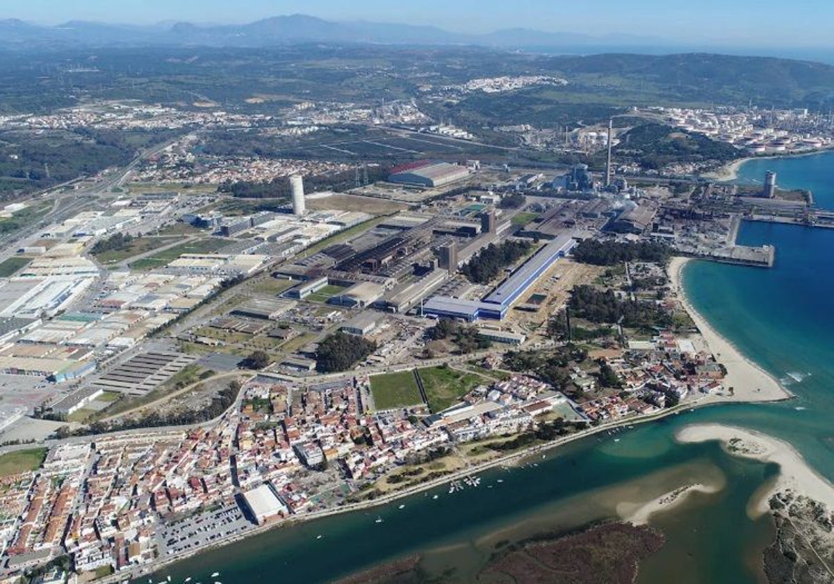 Vista de las instalaciones de Acerinox en Los Barrios (Cádiz)