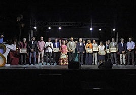 Triana reconoce a sus hijos más notables