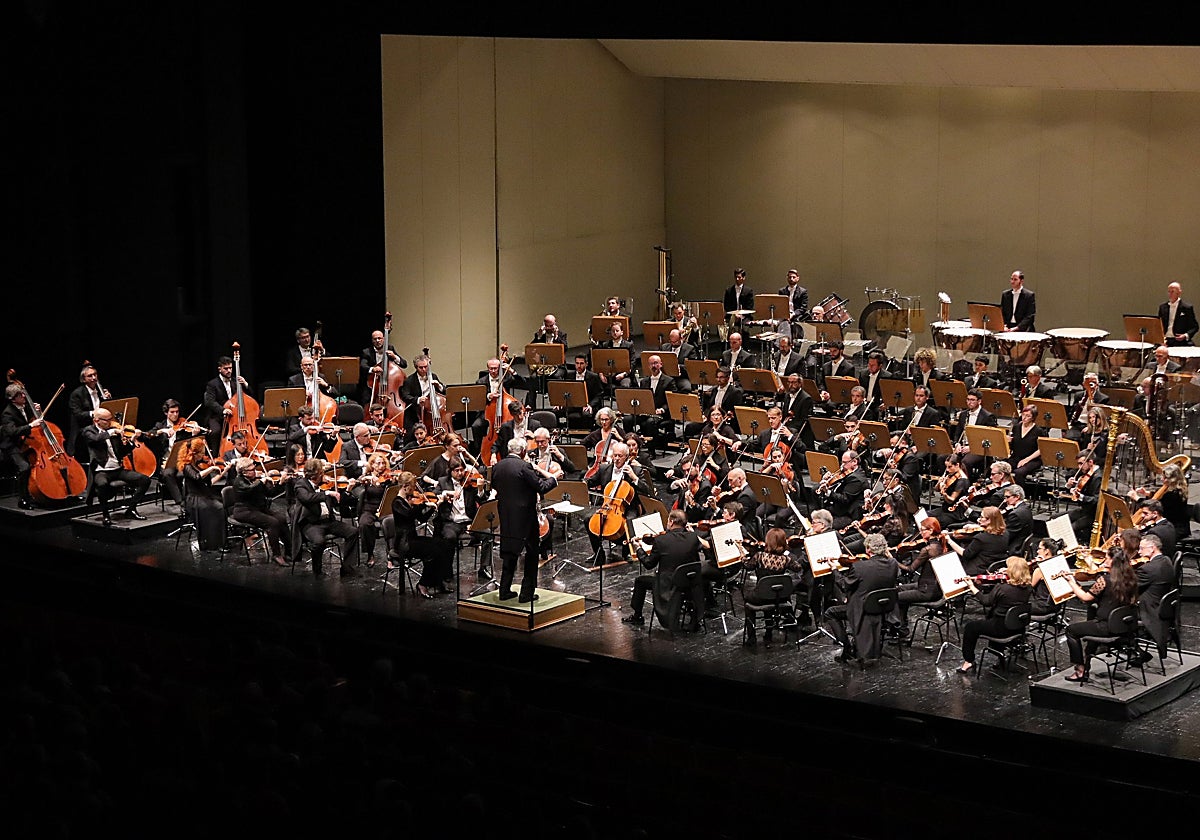 La Real Orquesta Sinfónica de Sevilla durante un concierto
