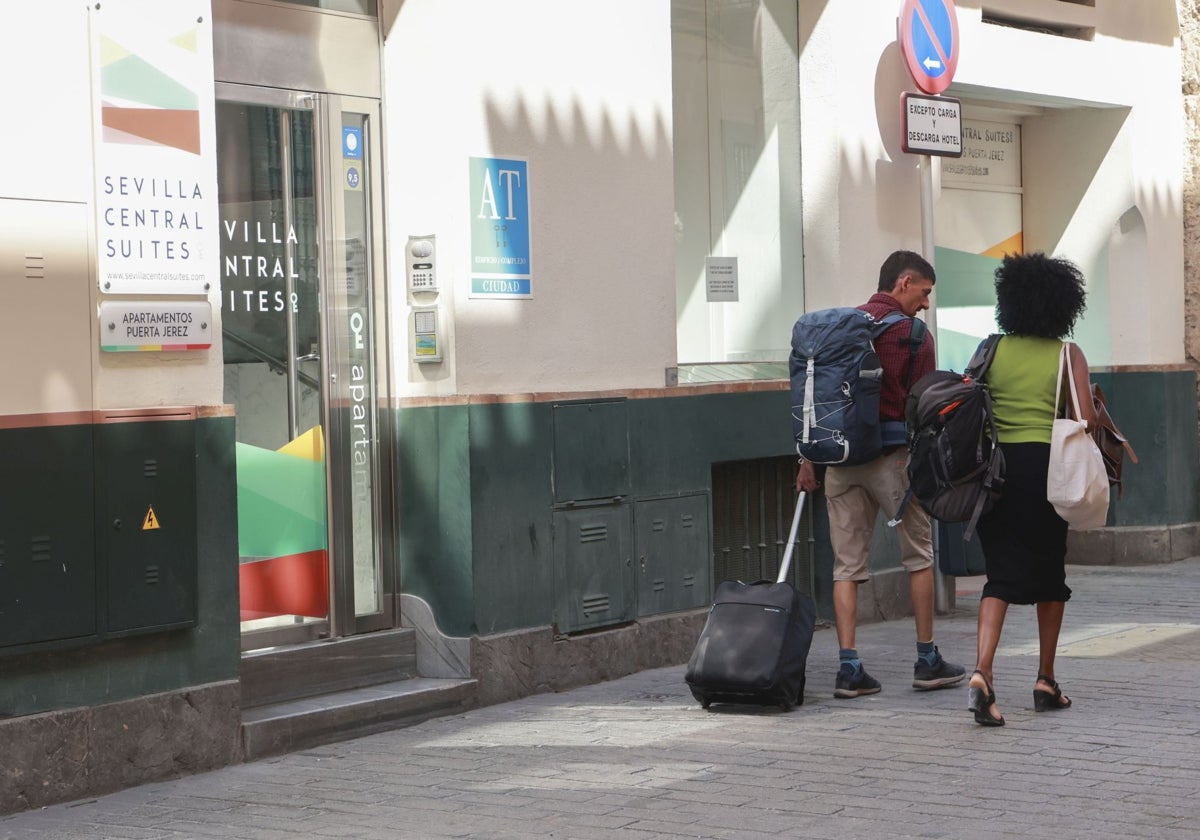 Sevilla tiene ya casi 10.000 pisos turísticos inscritos en el registro