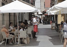 Casi 26.000 sevillanos buscan trabajo en la hostelería