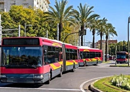 Tussam suprimirá desde hoy las paradas de estas líneas durante casi un mes