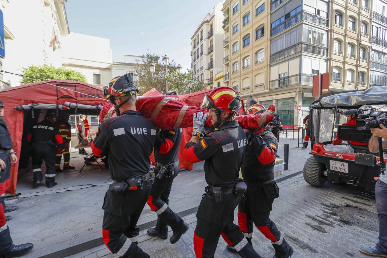 Simulacro de incendio en la Catedral a cargo del Batallón de Intervención en Emergencias II