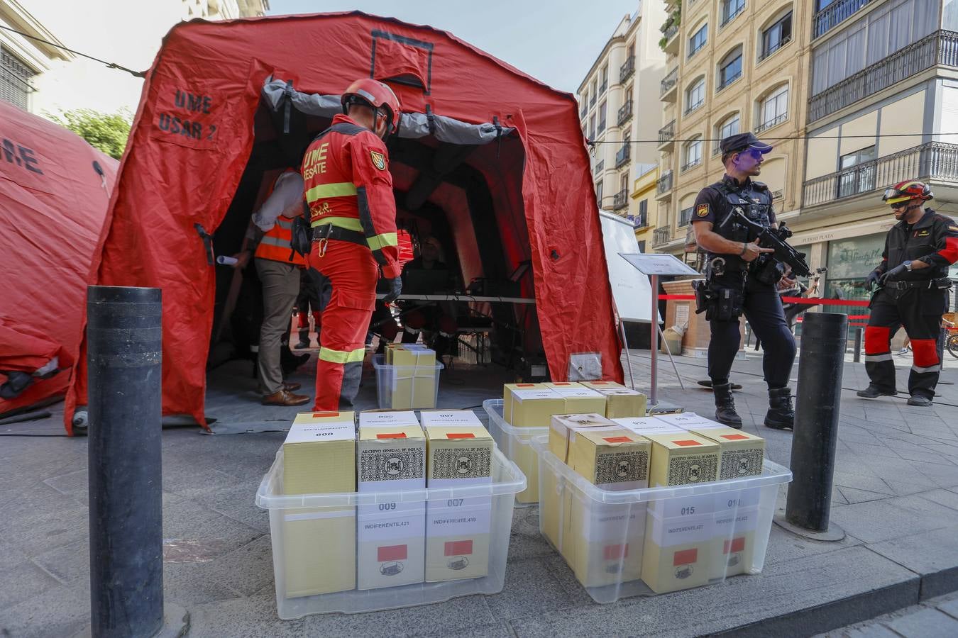 Simulacro de incendio en la Catedral a cargo del Batallón de Intervención en Emergencias II