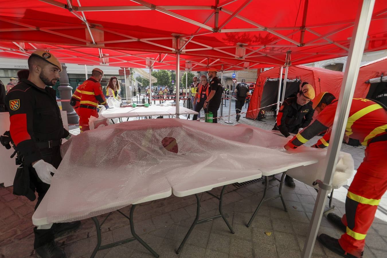 Simulacro de incendio en la Catedral a cargo del Batallón de Intervención en Emergencias II