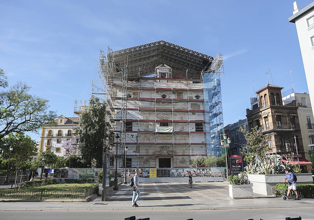 El Convento de San Hermenegildo lleva varios meses sin actividad en su restauración