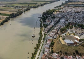 Un tatuador de Coria del Río abusó sexualmente de una niña de 15 años