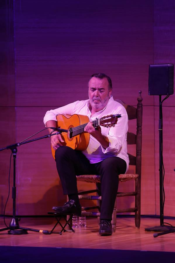 Manolo Franco recibió el calor de un público entregado a los sonidos de su guitarra