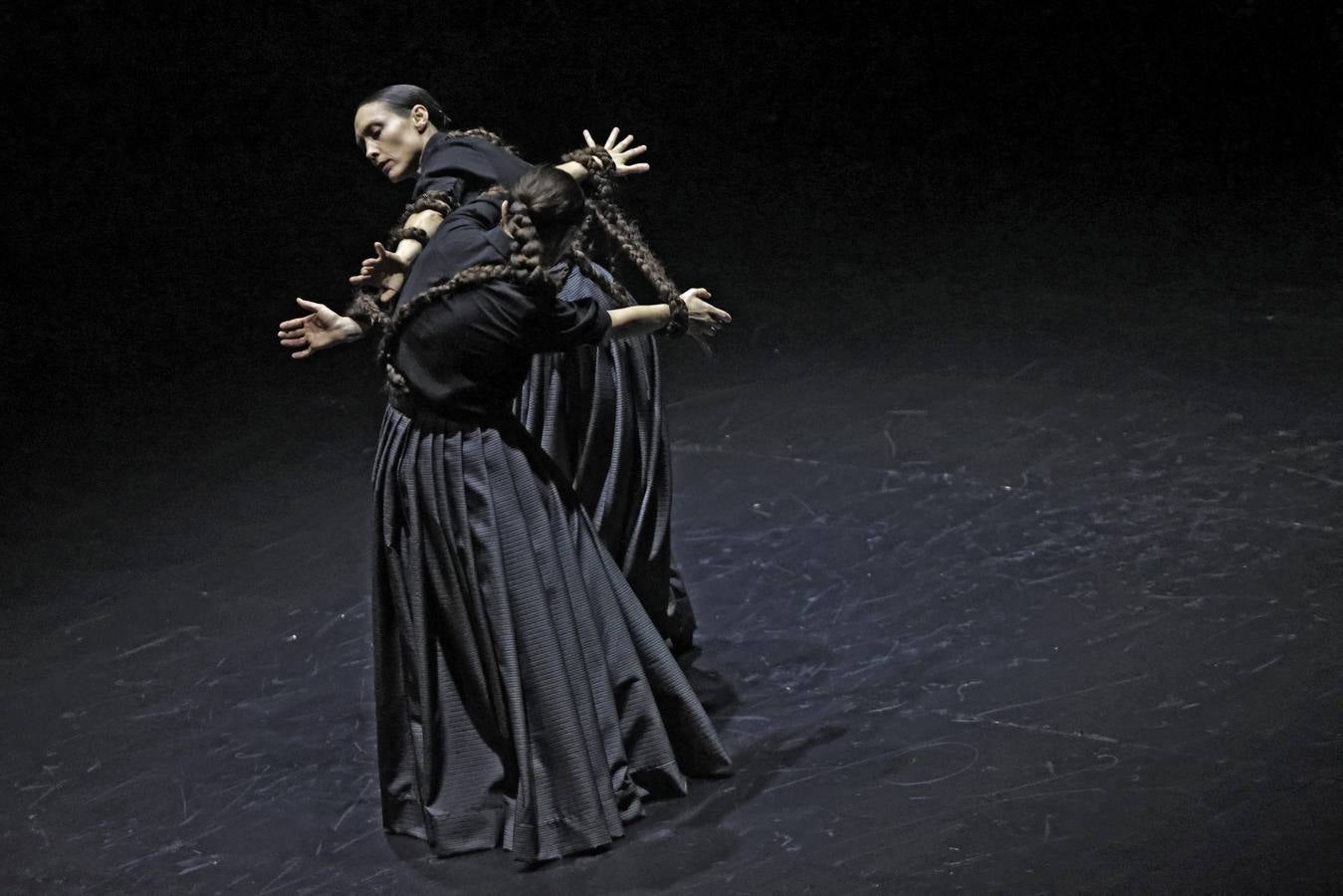 Florencia e Isidora Oz, juntas en el escenario del Teatro Central 