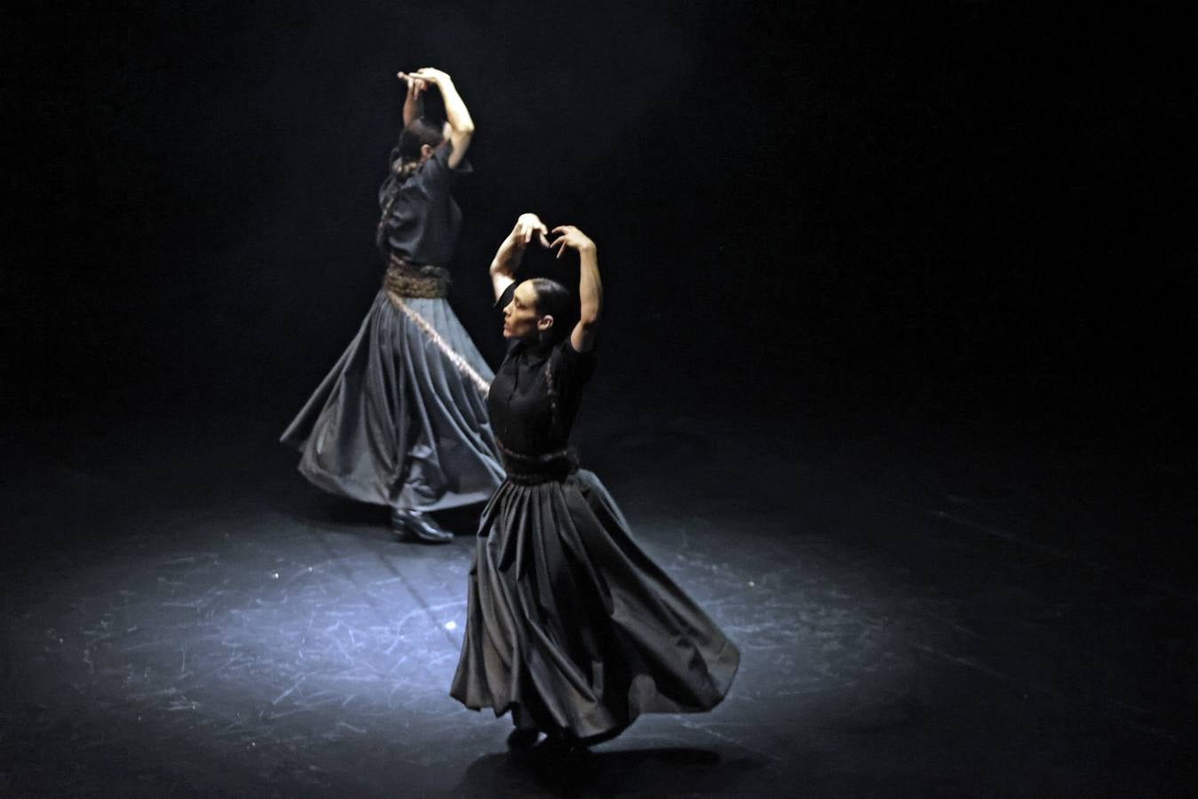 Florencia e Isidora Oz, juntas en el escenario del Teatro Central 