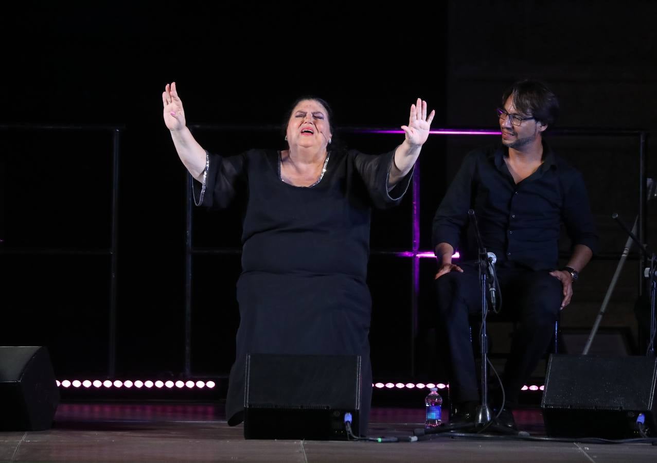 Inés Bacán y Ricardo Miño quebraron el silencio del Alcázar con sus quejíos flamencos