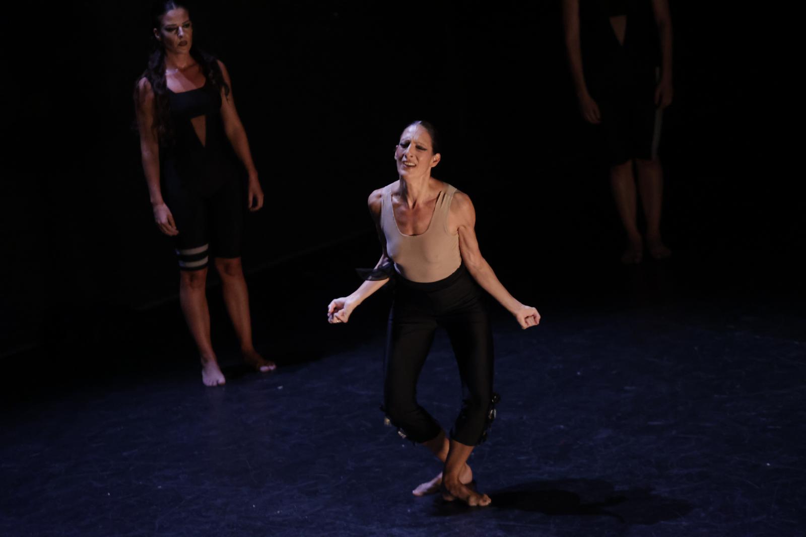 Un instante del espectáculo 'Comedia sin título', de la coreógrafa Úrsula López, en el Teatro Central 