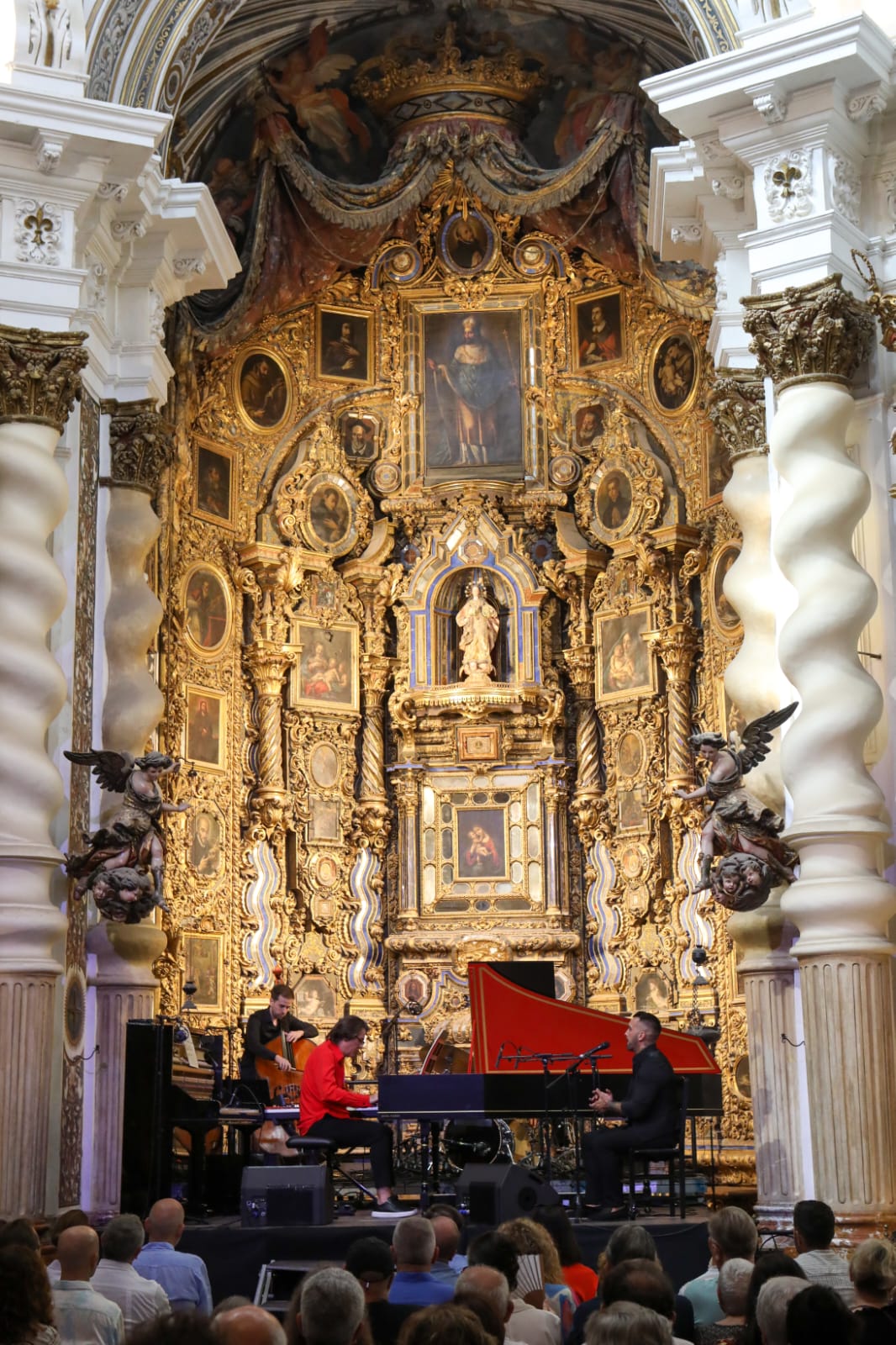 Dorantes, durante su actuación en el concierto celebrado en la iglesia de San Luis de los Franceses