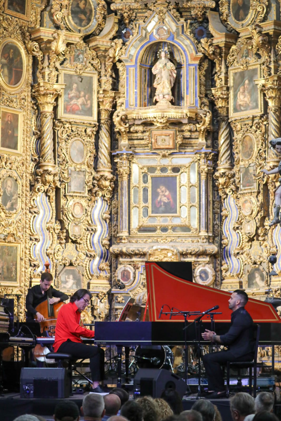 Dorantes, durante su actuación en el concierto celebrado en la iglesia de San Luis de los Franceses
