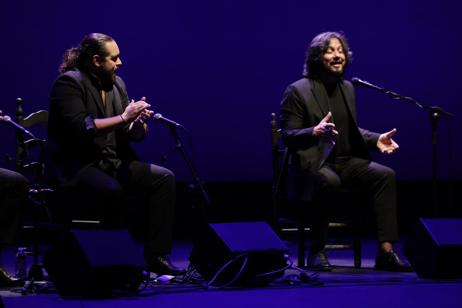 Momento de la actuación de El Turry & El Perrete dentro de la Bienal de Flamenco