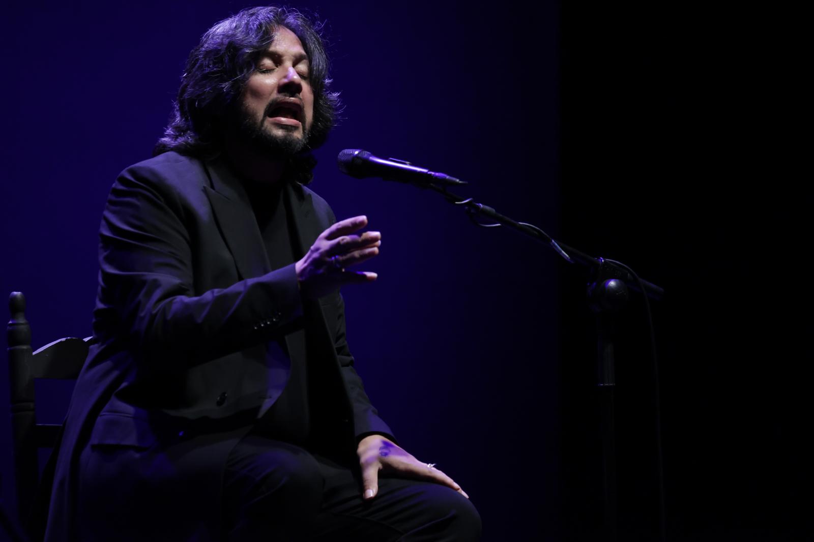 Momento de la actuación de El Turry & El Perrete dentro de la Bienal de Flamenco
