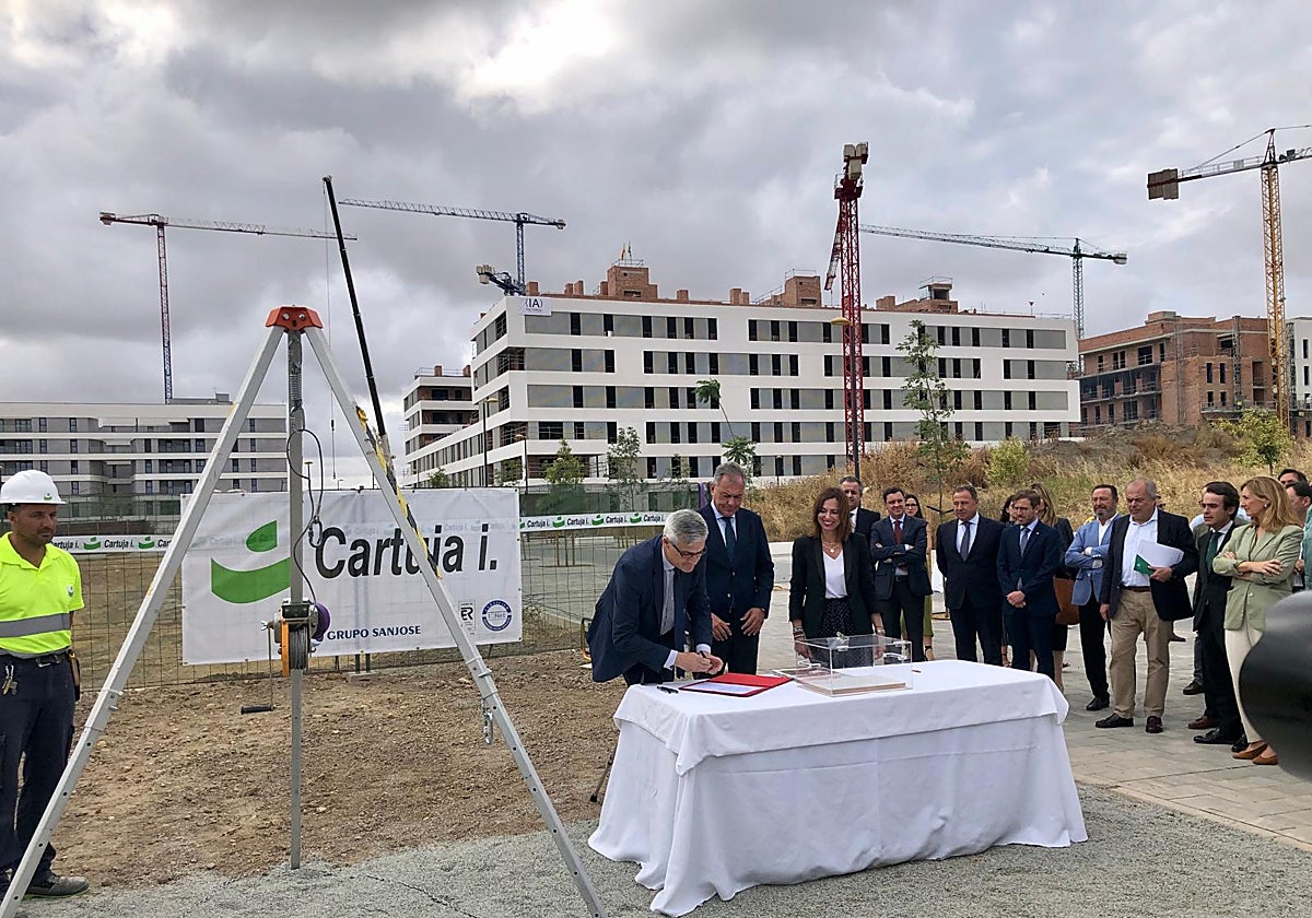 Colocación en junio de la primera piedra para la construcción de vivienda pública Residencial Puerta Jerez