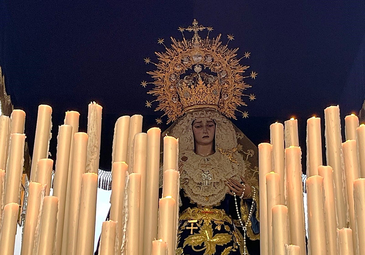 La Virgen del Mayor Dolor y Traspaso en su salida procesional extraordinaria