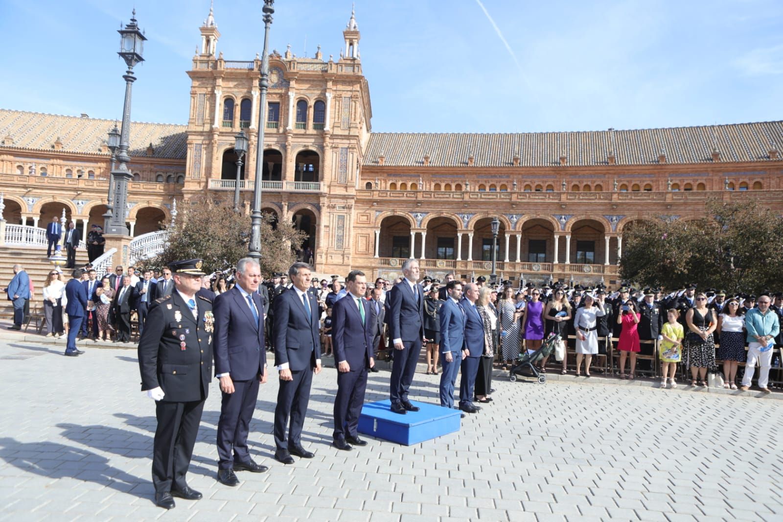 Celebración del Día de la Policía en Sevilla, en imágenes
