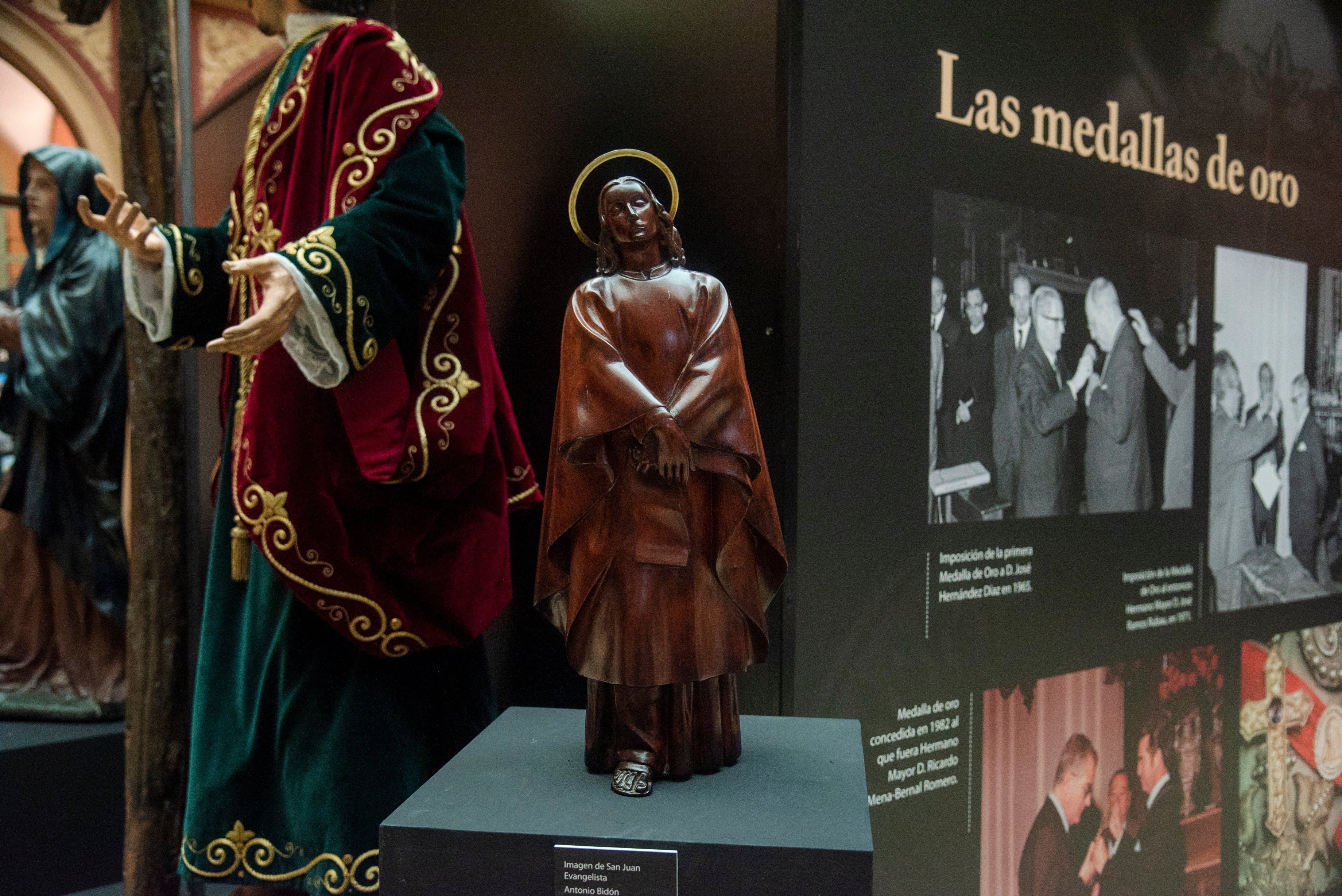 Detalles de la exposición del centenario de los Estudiantes