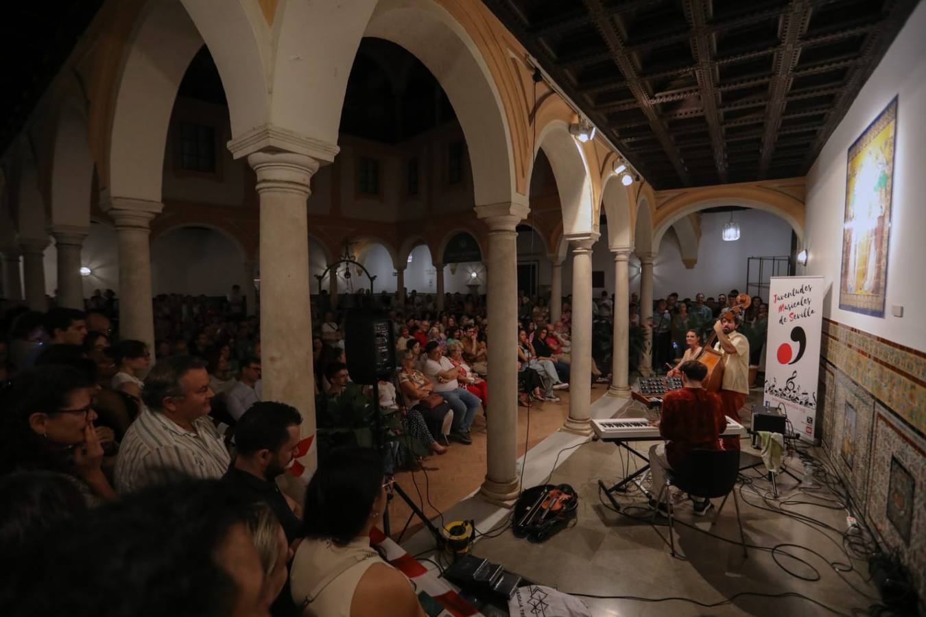 El Museo de Bellas Artes recibió cientos de visitas durante la noche